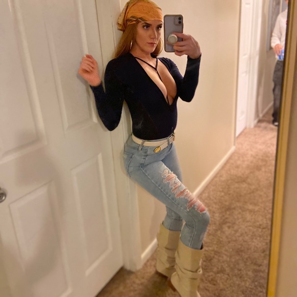 I’m Hali✨ - Picture 4 of 9